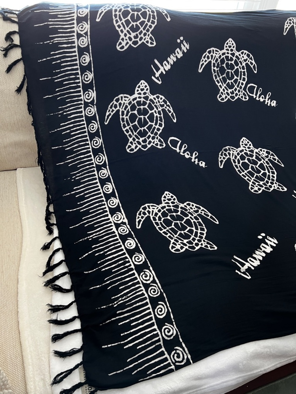 Hawaii Beachwear Sarong Pareo Turtle Animal Print Swim-Suit Cover Black White - Picture 3 of 7